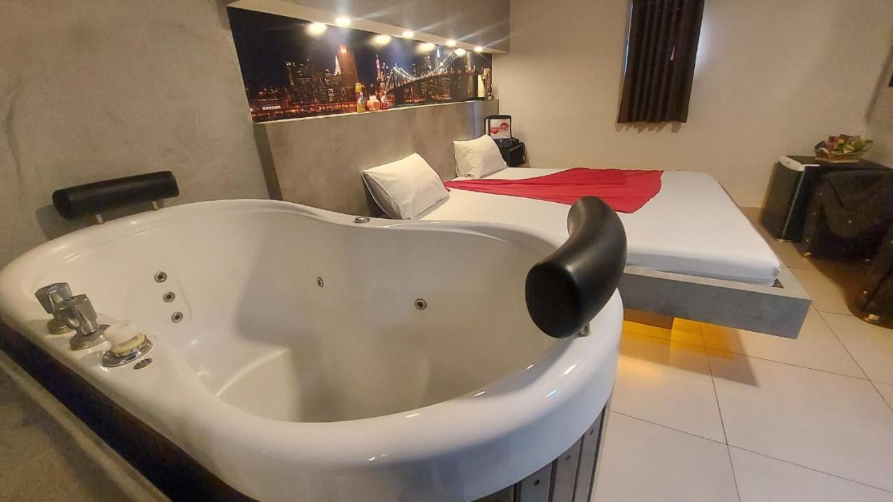 Motel Copacabana リベイラン・プレト エクステリア 写真